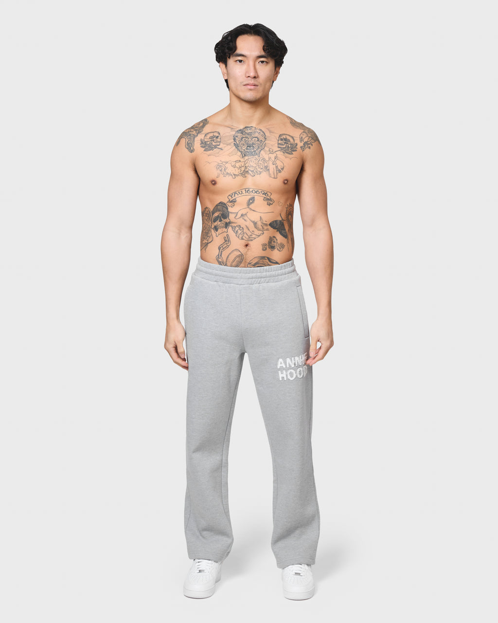 APPLIQUE JOGGERS - GREY