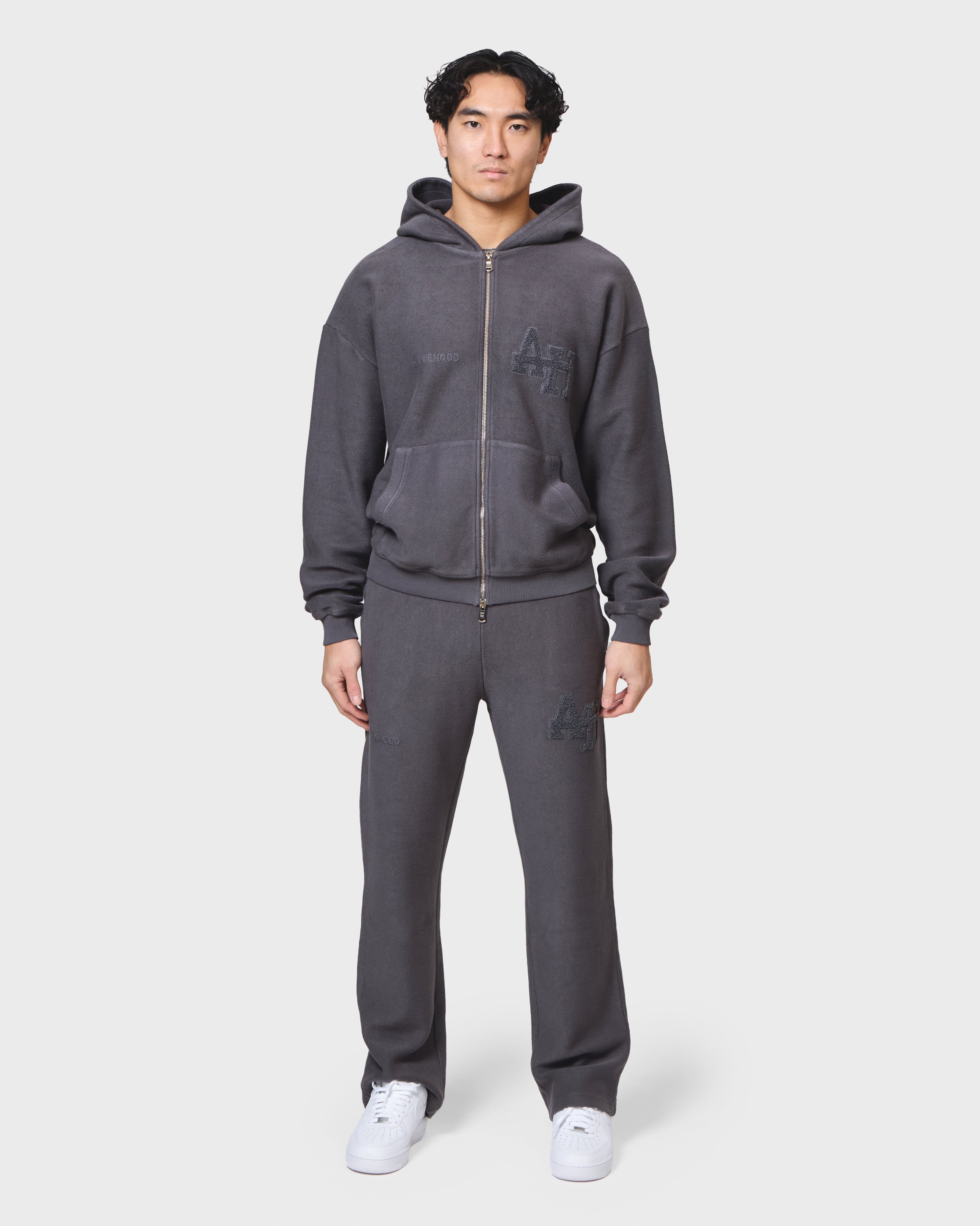 COLLEGE ZIP - WASHED BLACK