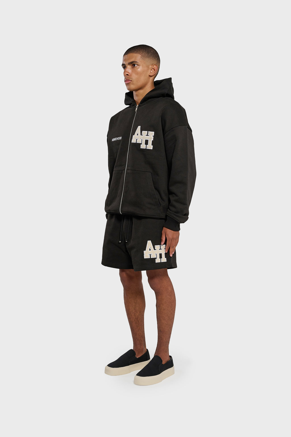 COLLEGE ZIP - BLACK