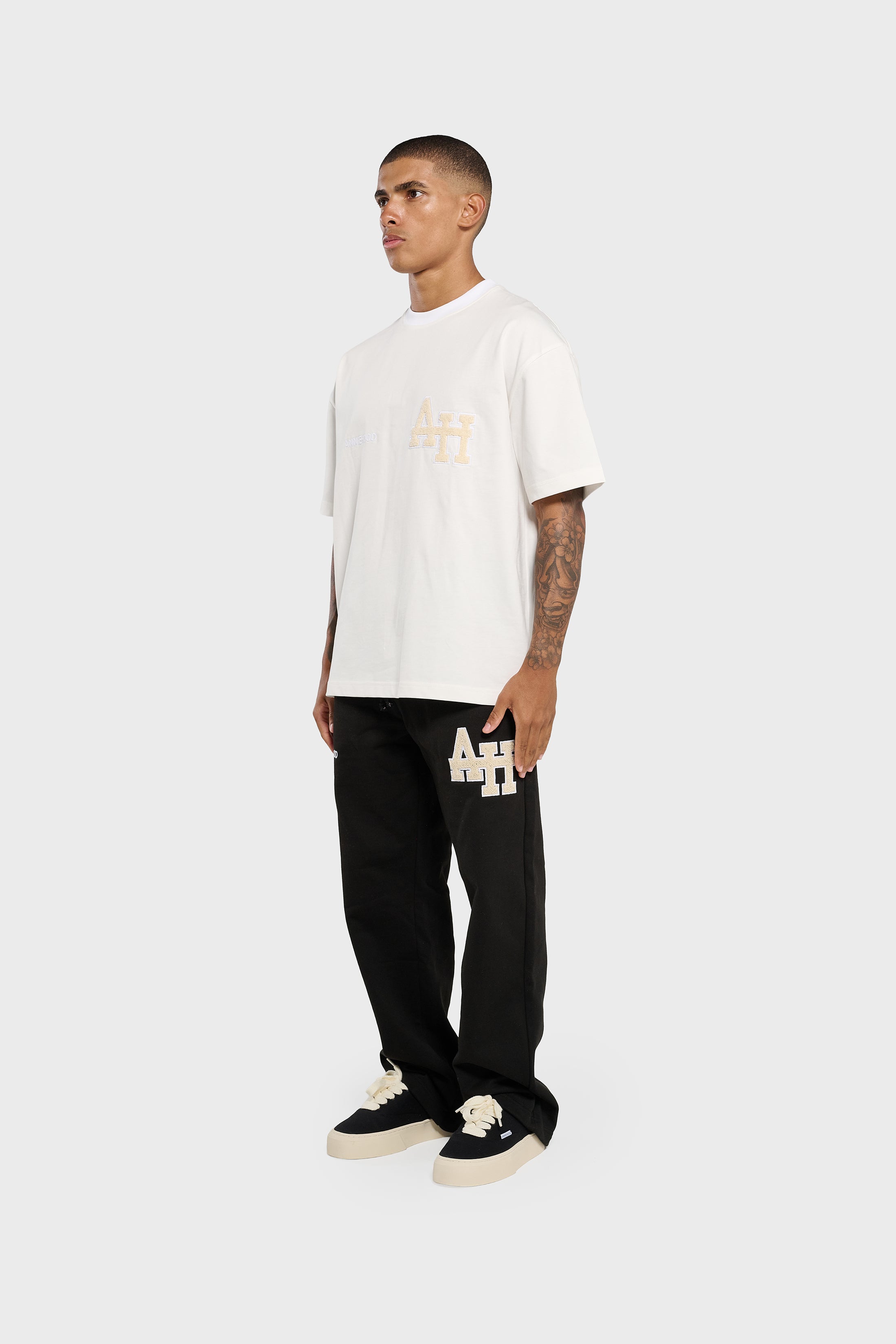 COLLEGE TSHIRT - WHITE