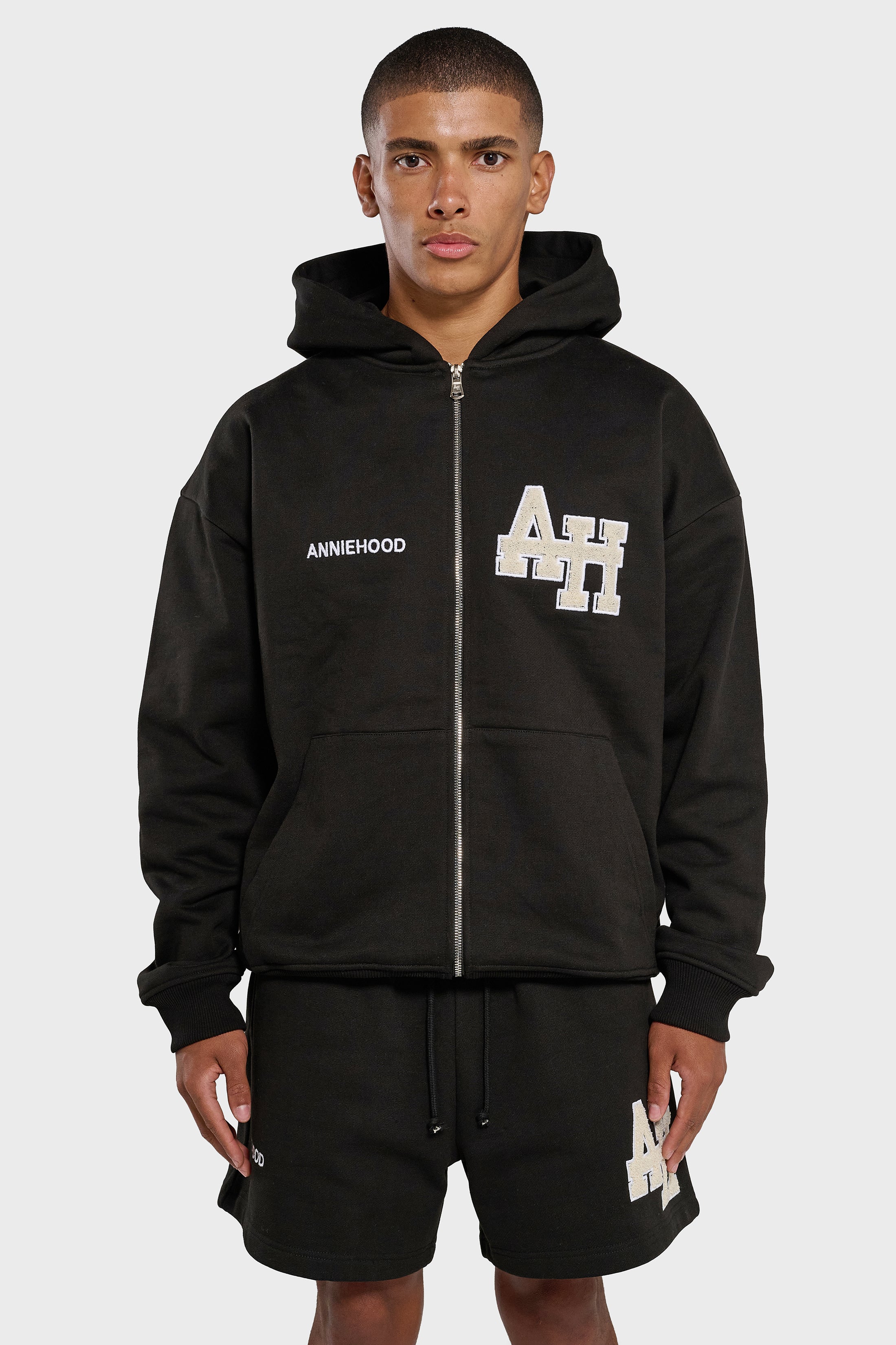 COLLEGE ZIP - BLACK