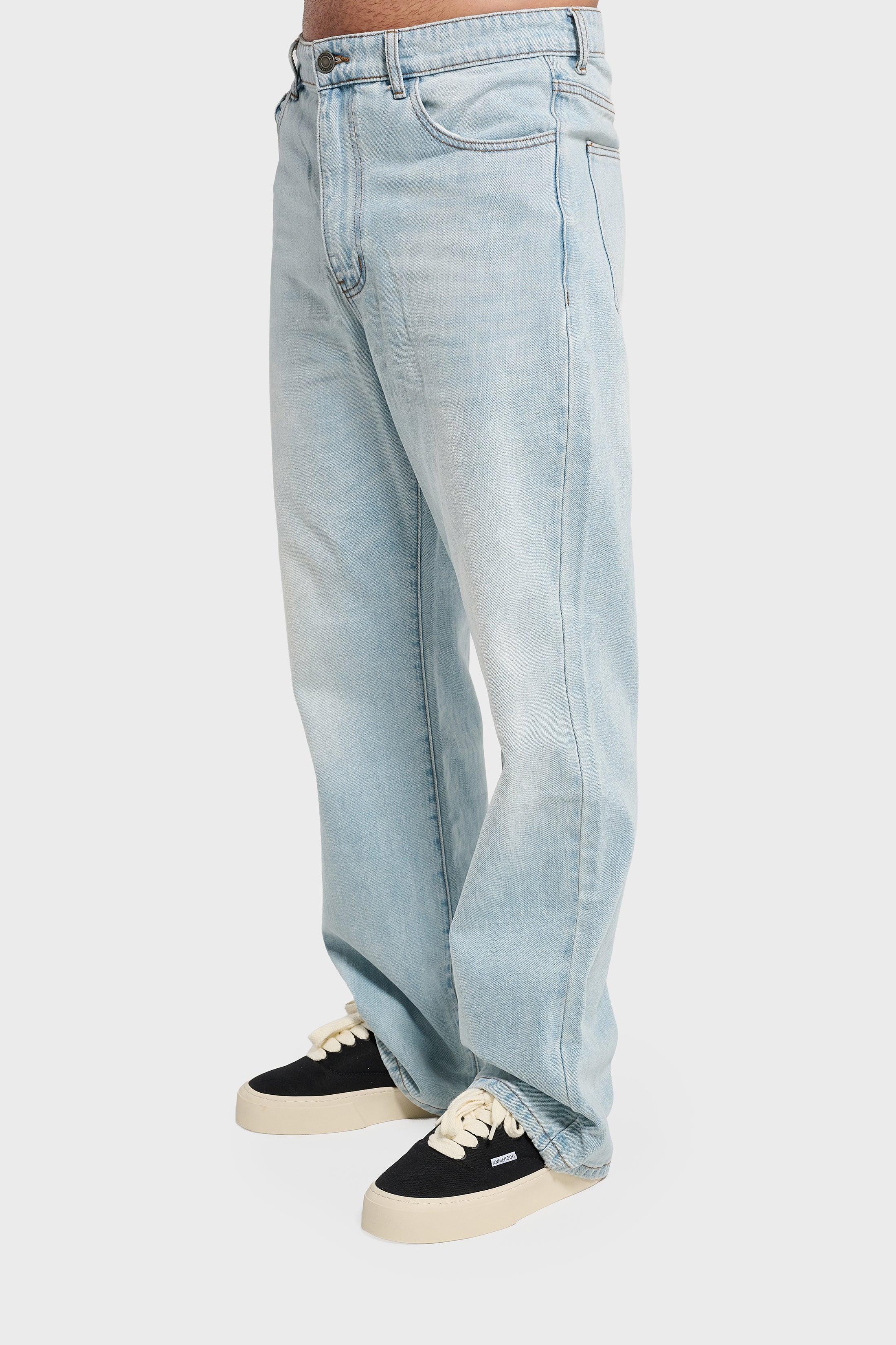 JEANS - WASHED BLUE