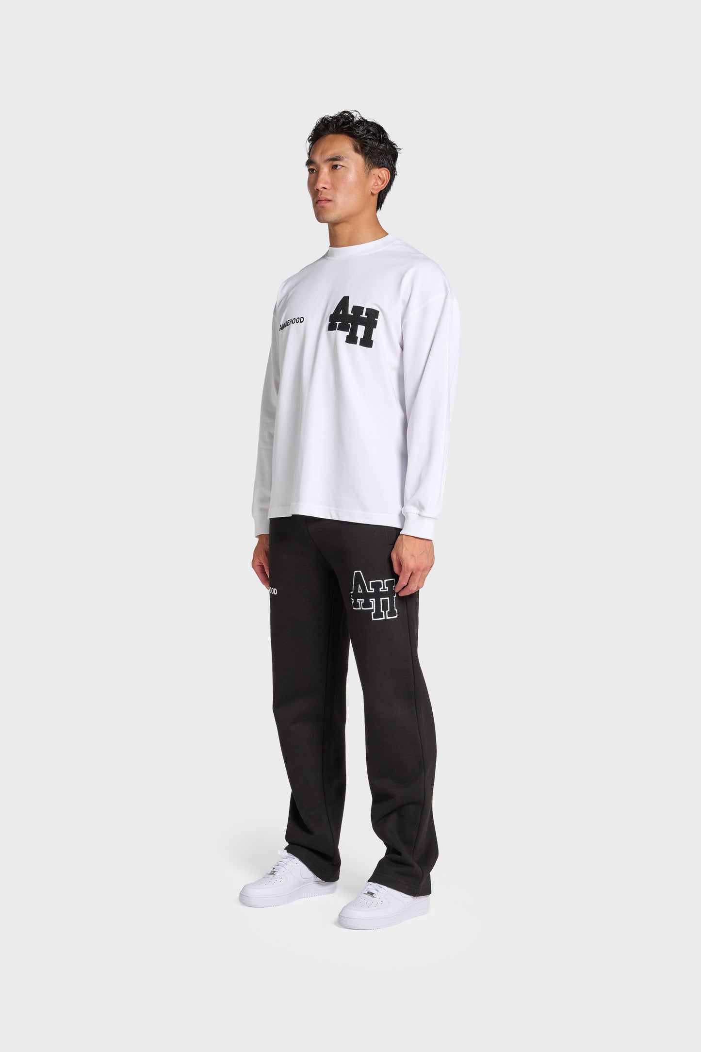 L/S COLLEGE TSHIRT - WHITE