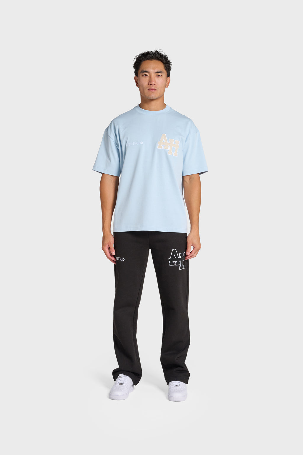 COLLEGE TSHIRT - BABY BLUE