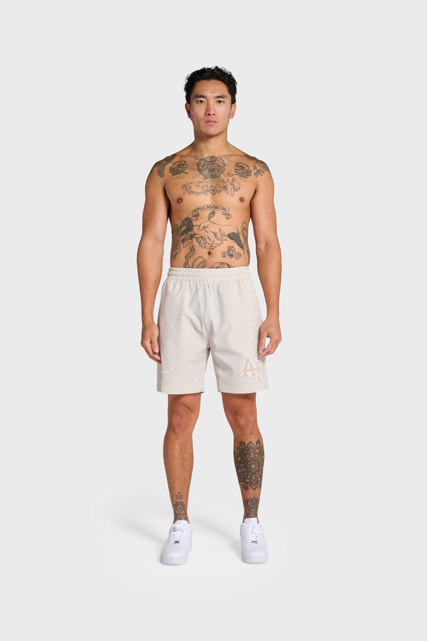 SEERSUCKER SHORTS - BEIGE