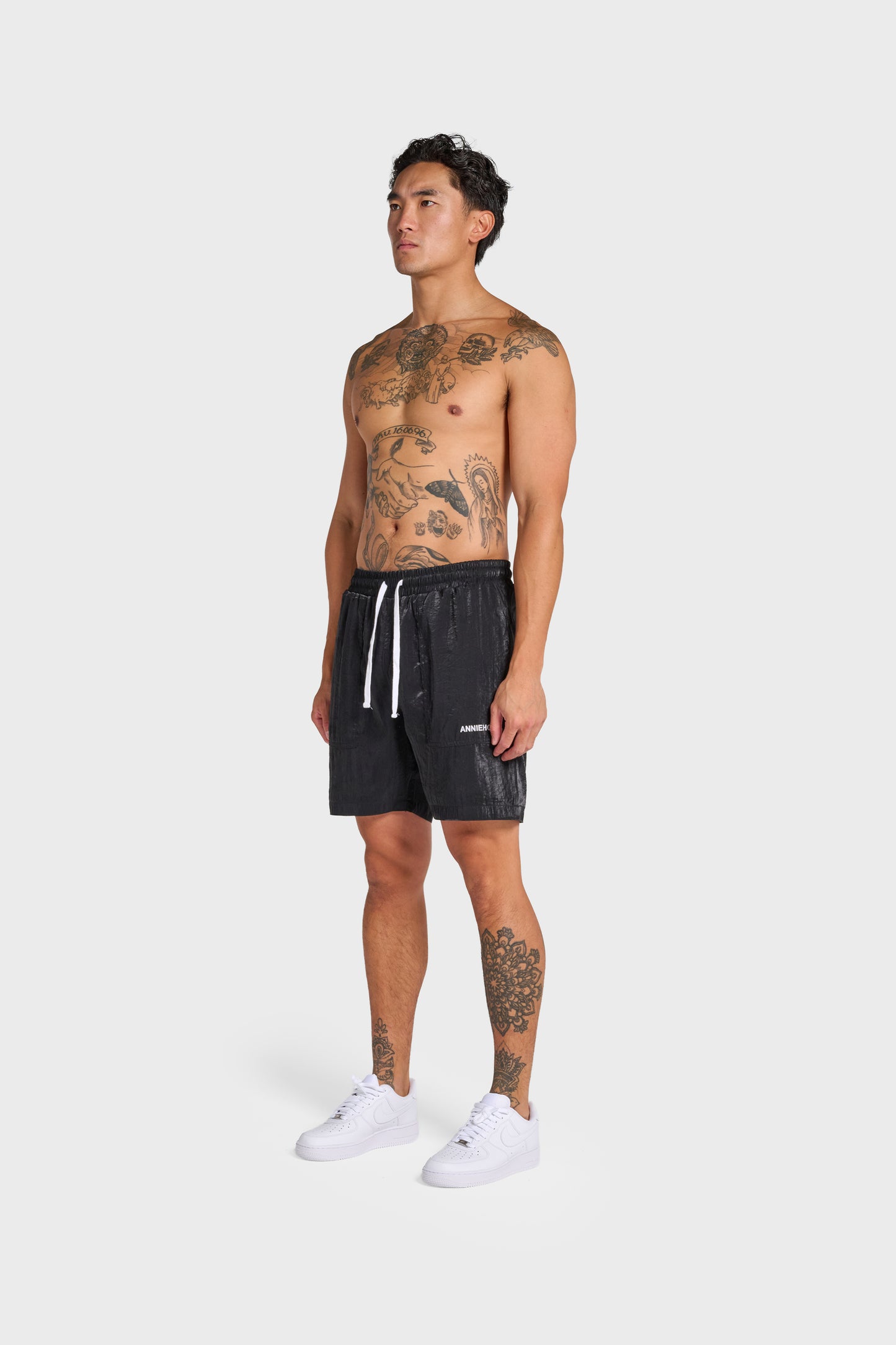 NYLON SHORTS - BLACK