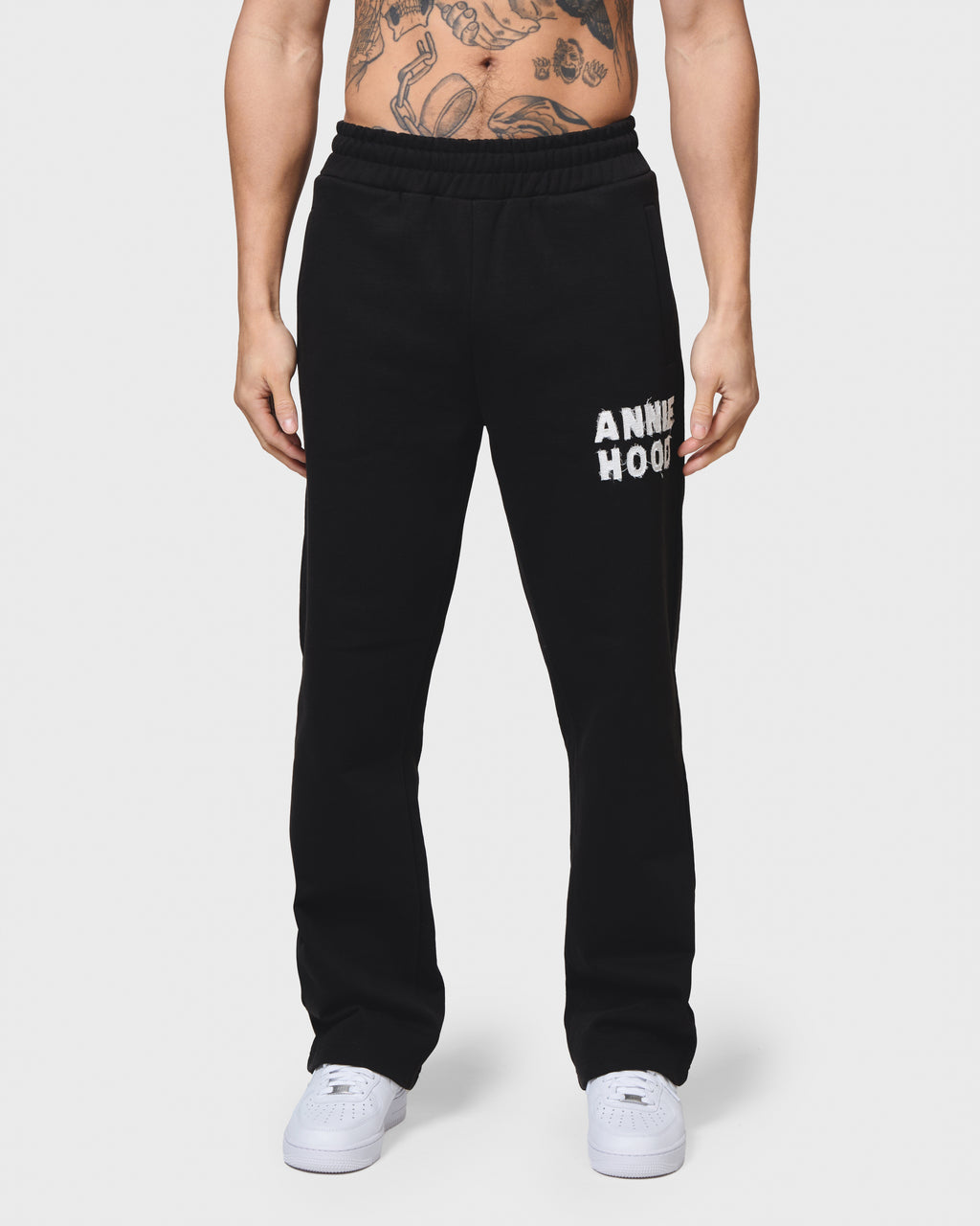 APPLIQUE JOGGERS - BLACK