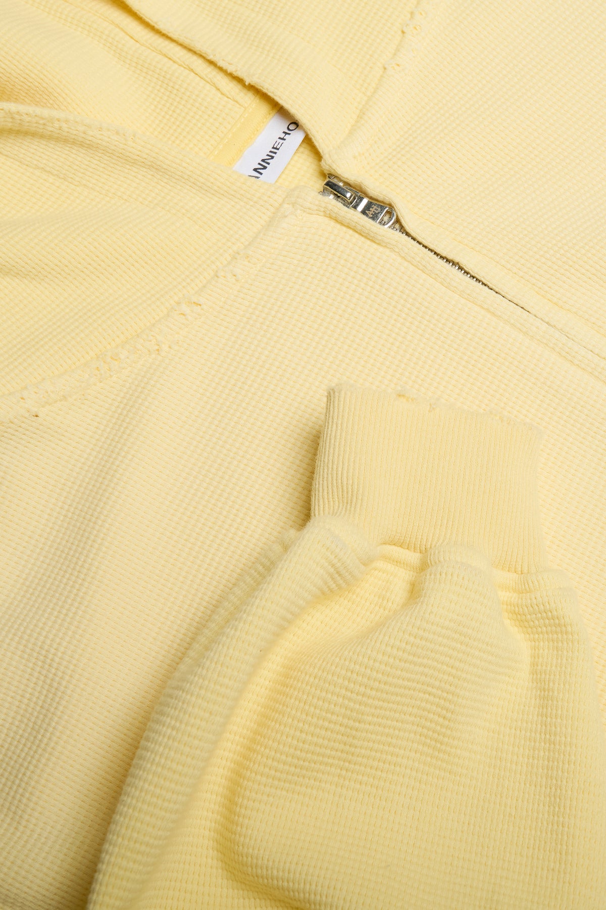 SHIELD ZIP - YELLOW